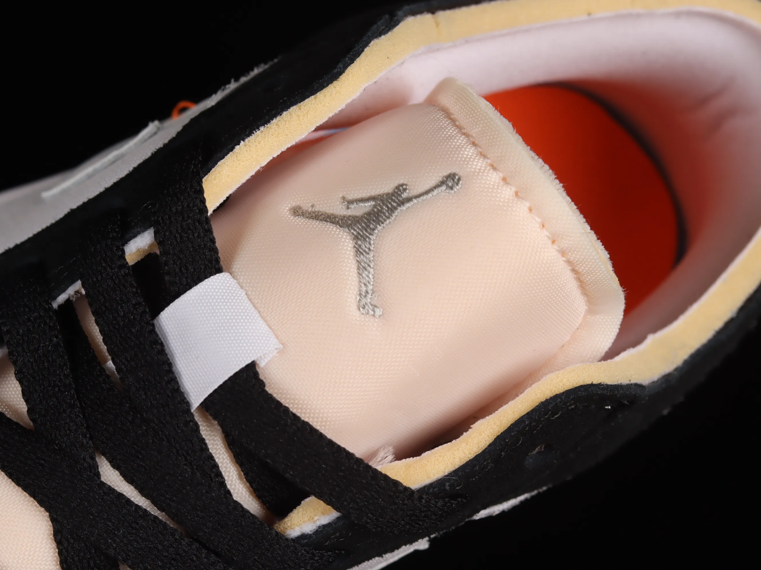 All categories Air Jordan Jordan series basketball shoes Air Jordan 1 Low Z version Air Jordan 1 Low AJ1 Joe 1 pearlescent white retro culture and leisure sports sneakers DN1635-102